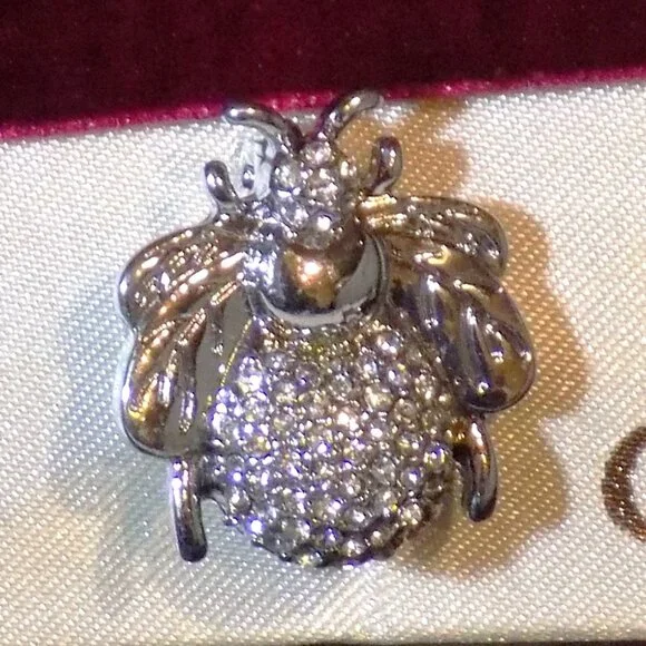 Lot 2 New Guess Interchangeable Brooch Choker & Crystal Flower Necklace Bundle - Picture 10 of 15